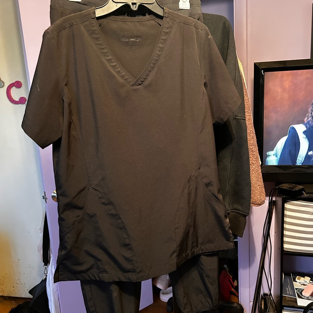 Black V-Neck Scrub Top Set
